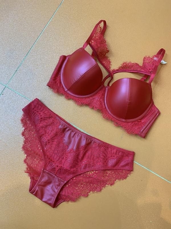 Conjunto interior push-up